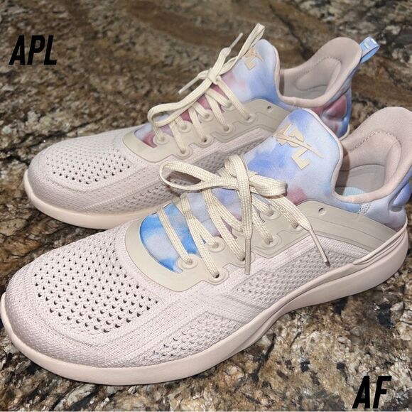 APL TECHLOOM TRACER WARM SILK ICE BLUE TIE DYE NEW SIZE 9.5 - Picture 1 of 7
